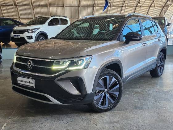 VOLKSWAGEN TAOS 1.4 250 TSI TOTAL FLEX HIGHLINE AUTOMÁTICO